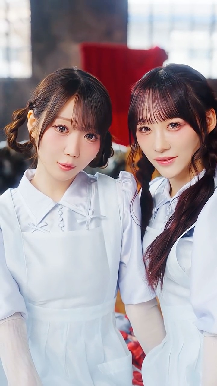 劇薬中毒 」発売中🥀⟡.·ぜひチェックお願いします❤︎⋆.#イコール
