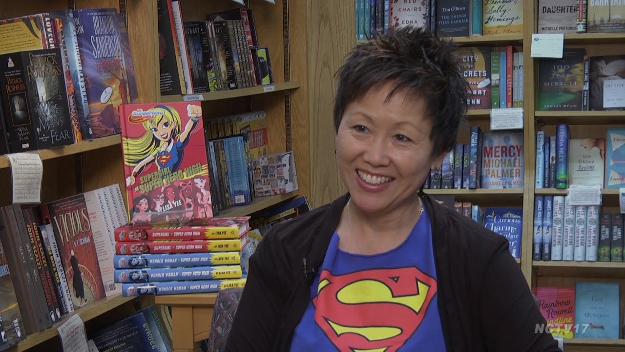 Lisa Yee: Supergirl at Super Hero High