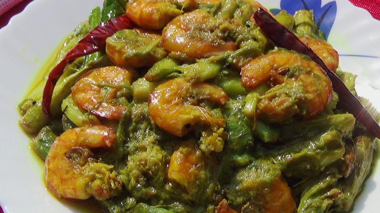 traditional-bengali-recipe-kochur-loti-chingri