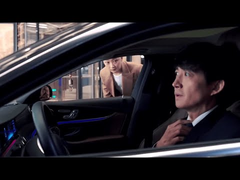 تتودد بجنون إليه وتم رفضها بشكل محرج مشهد من المسلسل أنت بطلي