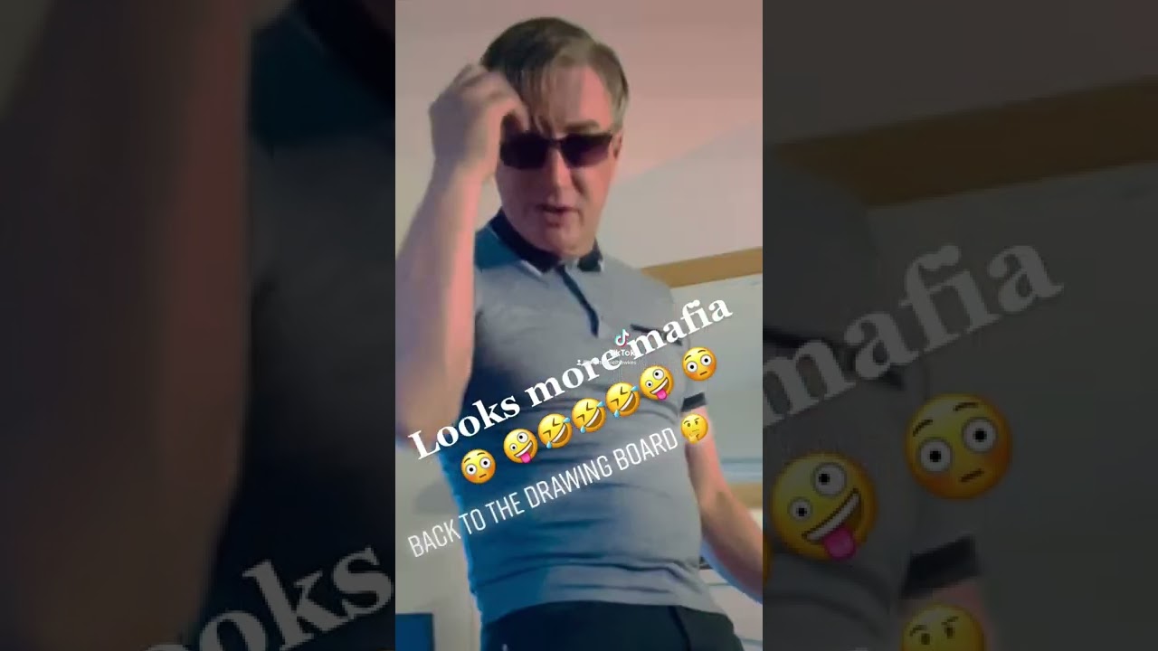 Legally Blonde - Choosing Costumes