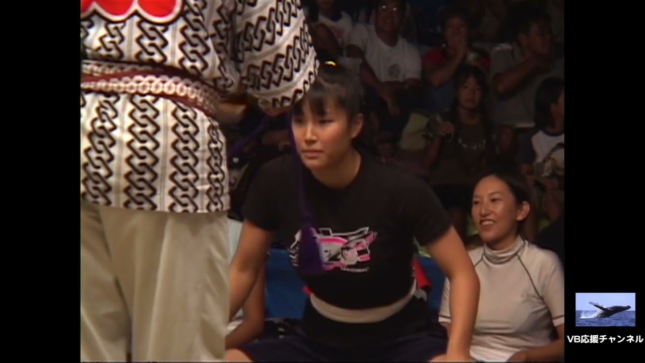 [記録]  2002年 小笠原諸島 決勝戦 !! 女子相撲大会 Movie  ogasawara-Women's Sumo Tournanent-The Finai match - (映像に傷あり)