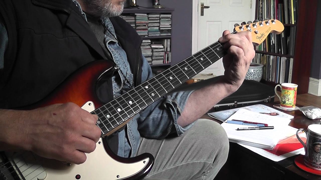 Regardez Lessons for Ian 014 detailed explanation and demo of thr chords in 12 bar blues sur YouTube Regardez Lessons for Ian 014 detailed explanation and demo of thr chords in 12 bar blues sur YouTube