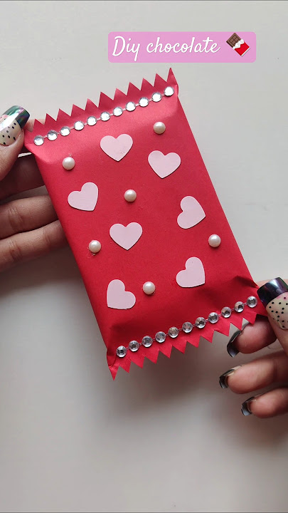 LOVE-Wrapped Chocolate Gifts: Delicious Valentine Surprise!
