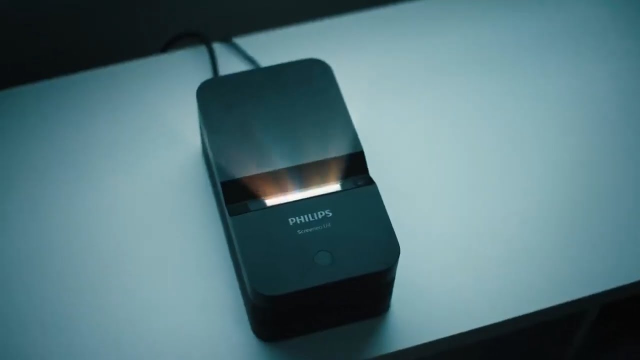 Philips Screeneo U4 - Ultra Short Throw Projector - YouTube