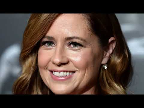 Summer Glow: Jenna Fischer's Stunning Beach Pic