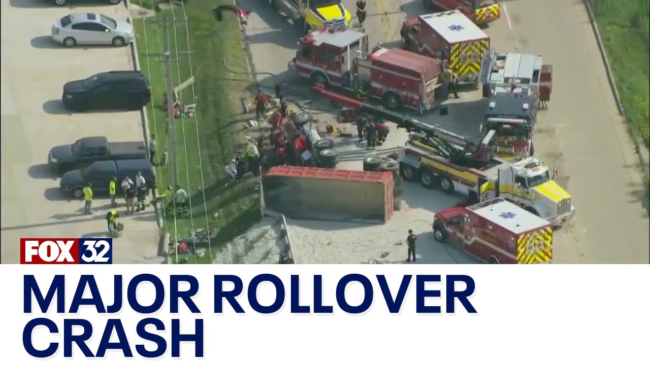 Major rollover crash leads to temporary road closure in Addison - YouTube