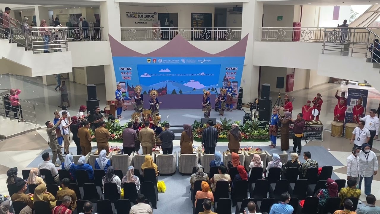 Tari Pasambahan Sanggar Saayun Salangkah with Bank Indonesia