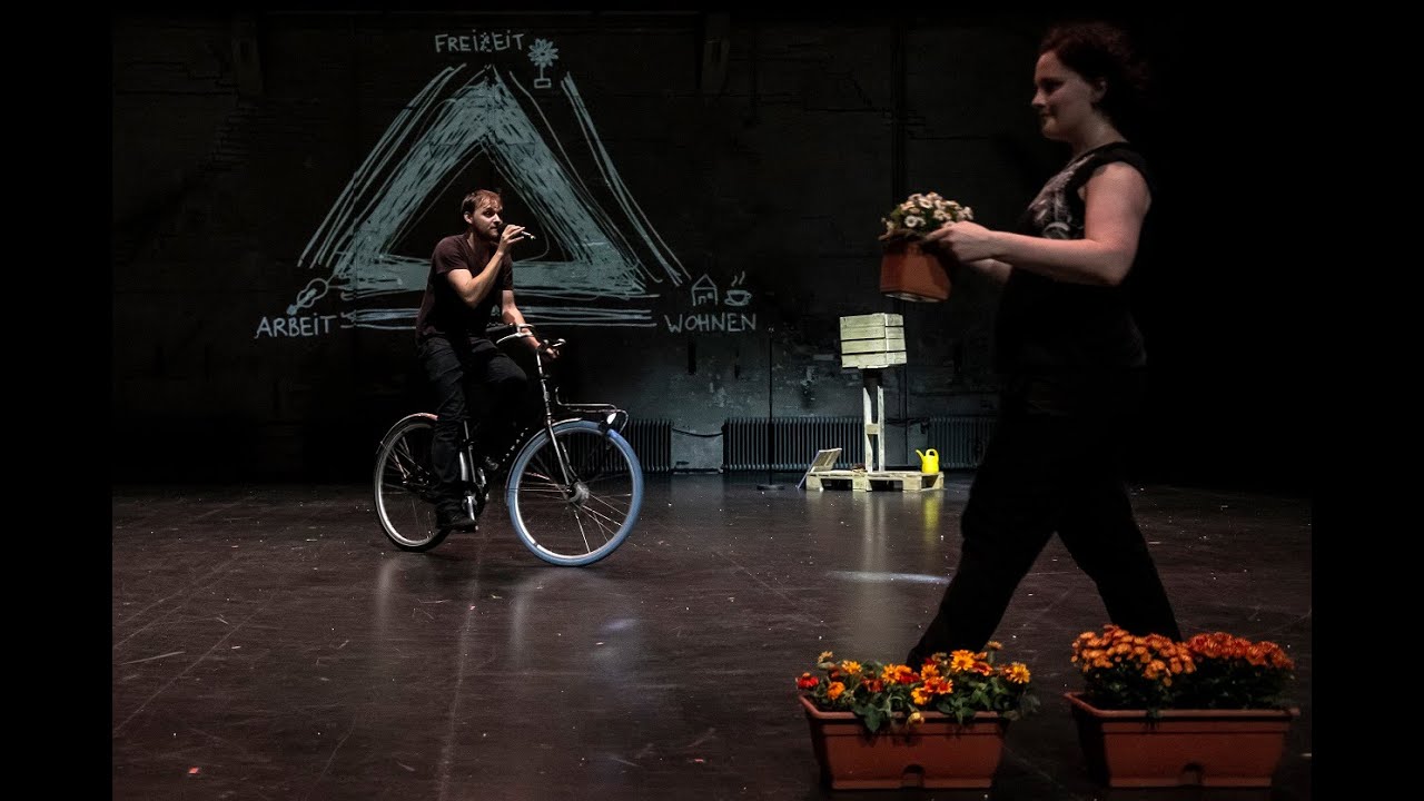 Hier sind Drachen - Eine Stadtbetrachtung (Abschlussarbeit MA Performance Studies Uni Hamburg)