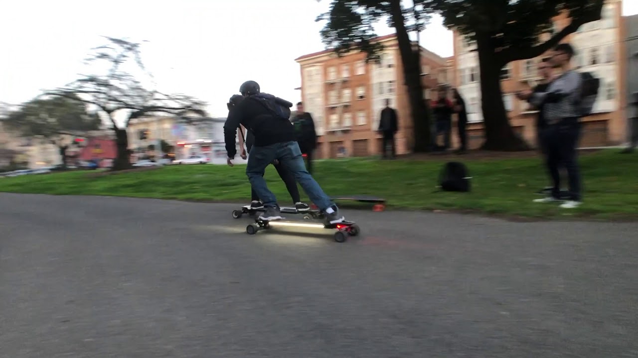 Evolve Carbon GT vs Acton Blink Qu4tro Drag Race