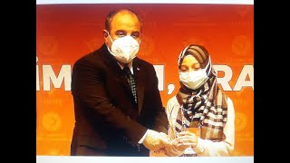 Tübi̇tak Ayrışmasında Türkçe Alanında Ikinci Olan Ebrar Yılmaz Ödülünü Bakandan Aldı