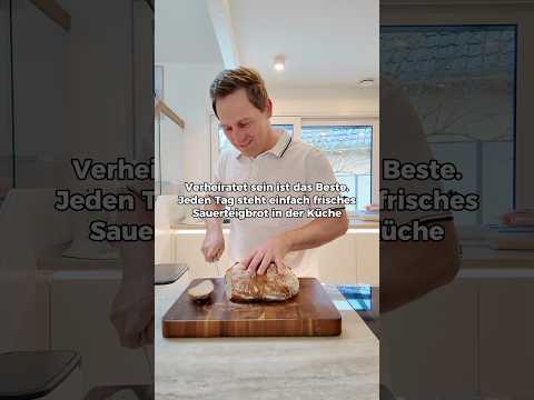 POV deine Frau backt Sauerteig Brot 😍 #shorts Mamiseelen