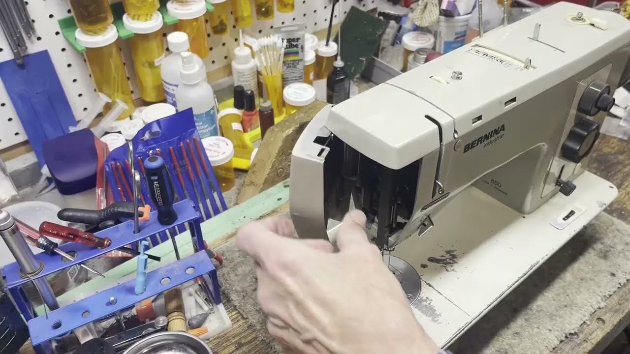 Bernina 850 presser foot lifter