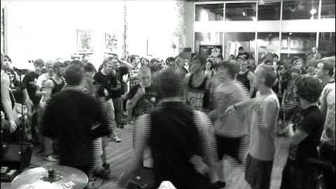 THE GHOST INSIDE-Between The Lines (Live in Omaha, NE)