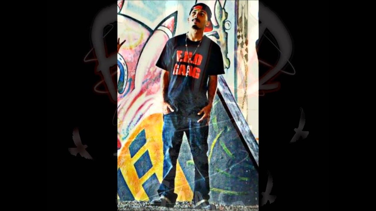 YUNG E FT. PAPI AMOR 