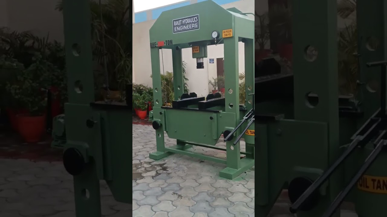 Manual Hydraulic Press 200 Ton 