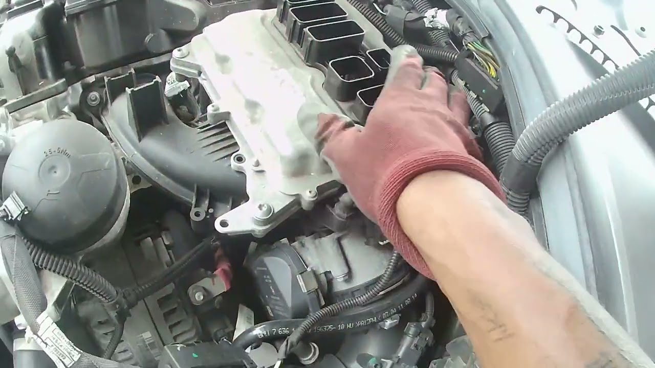 F30 328i N20 2015 Oil filter housing and oil cooler seal gaskets