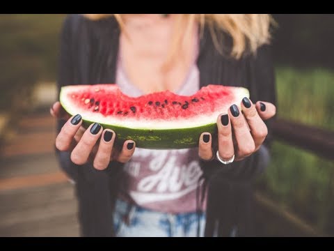 Video: La Dieta Dell'anguria: Funziona, Potenziali Rischi E Altro Ancora