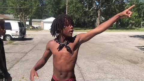 DB Glizzy- Living In A Struggle (Official Video)