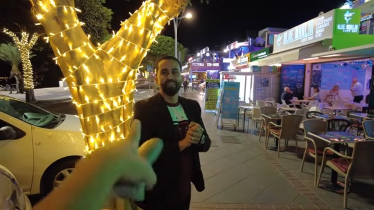 Пуэрто-дель-Кармен ЛАНСАРОТЕ Стрип ночью