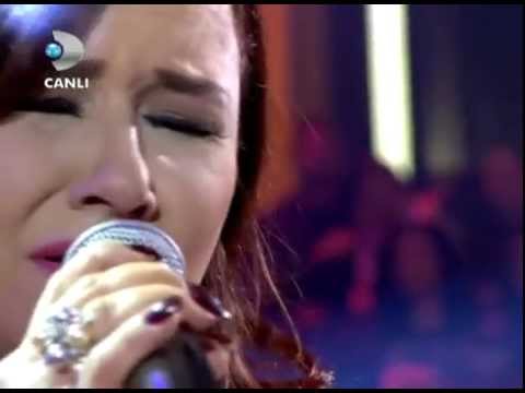 Deniz Seki - Seni Opmeye Koklamaya Doyamadim - Beyaz Show 16 Mart 2012