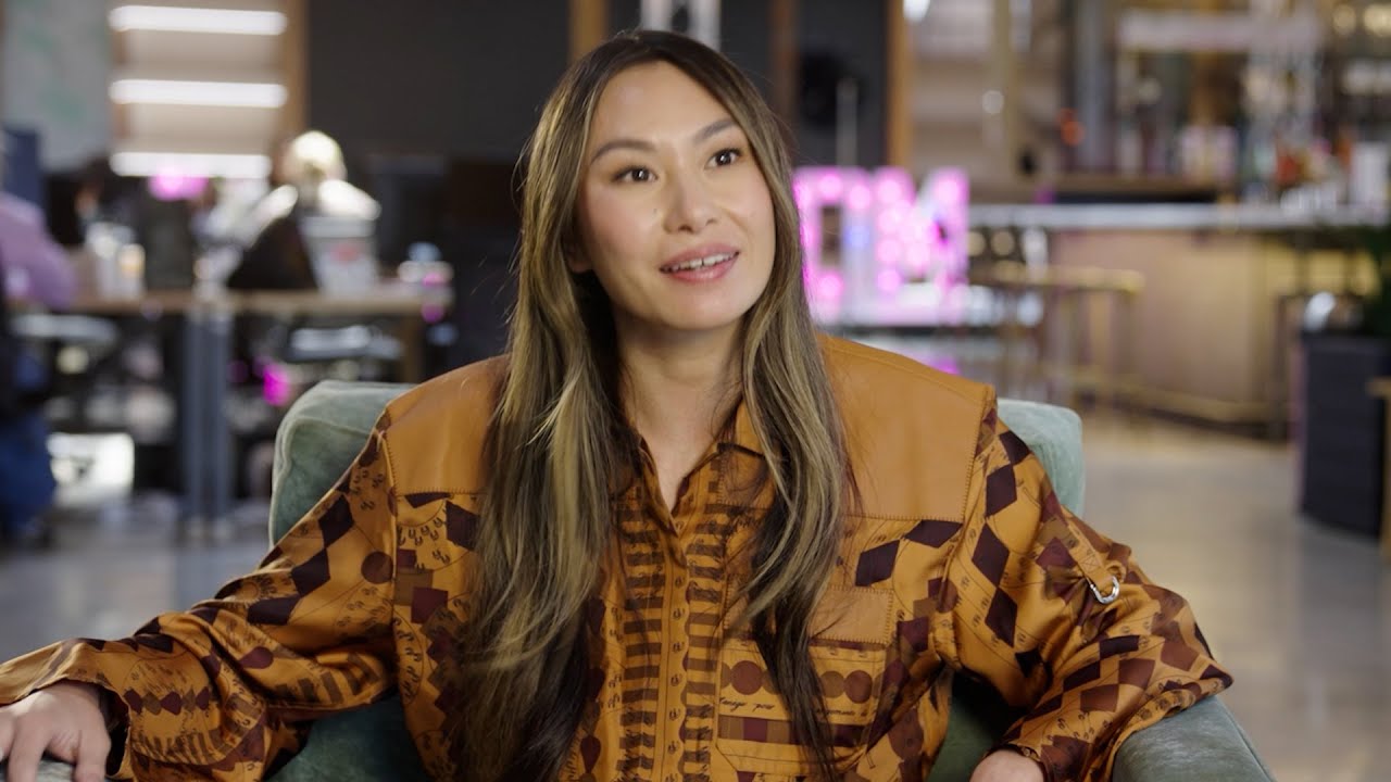 How Billionaire Lucy Guo Went From College Dropout To Thiel Fellow