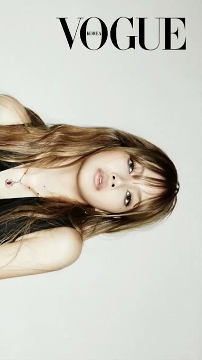 like there’s no words to describe her beauty💅🥰 #lisa