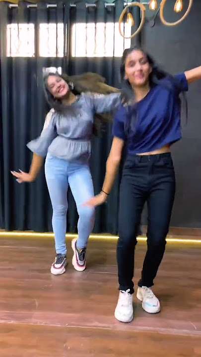 Aa Raat Bhar.......#shorts Dance Video | Shruti Mishra & Shubhi Agarwal | Np Team