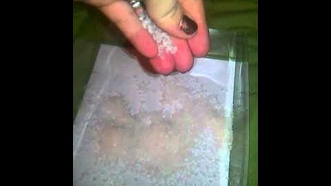 ASMR Trigger, Salt play, box scratching