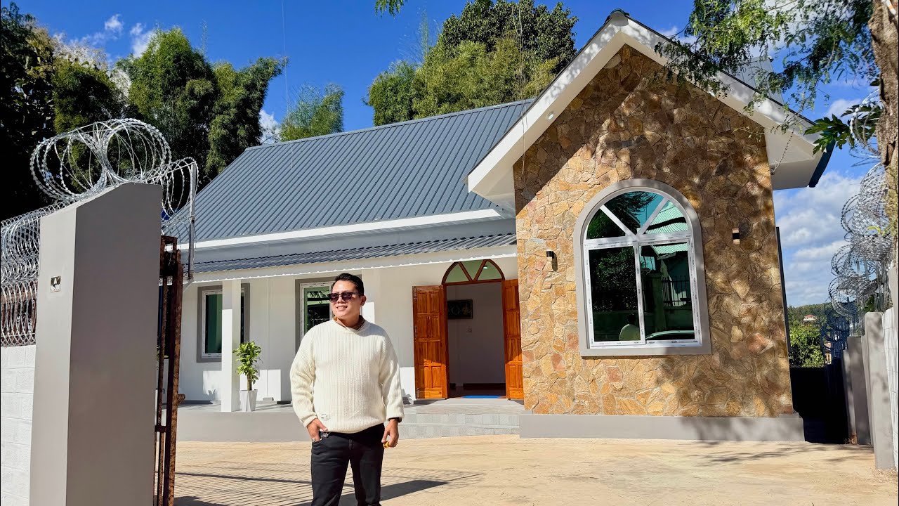 မေမြို့ နှီးဘုရားအနီးက အိမ်လှလှလေး 