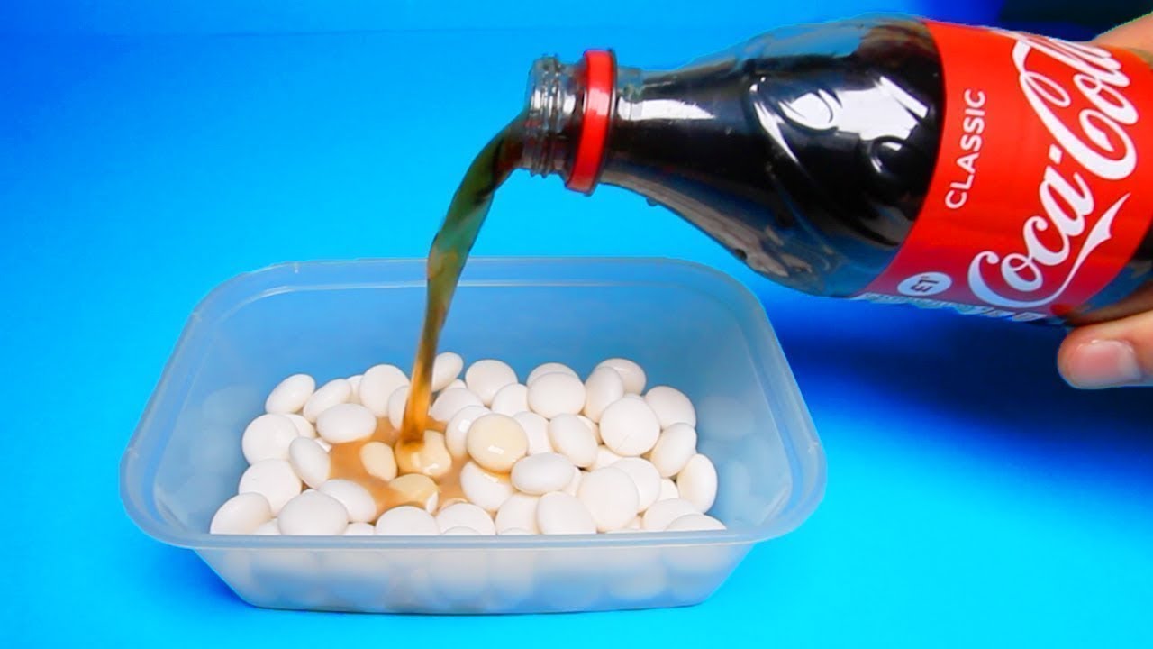 Experimento Coca Cola y Mentos! Súper Reacción! YouTube Experimento Coca Cola y Mentos! Súper Reacción! YouTube