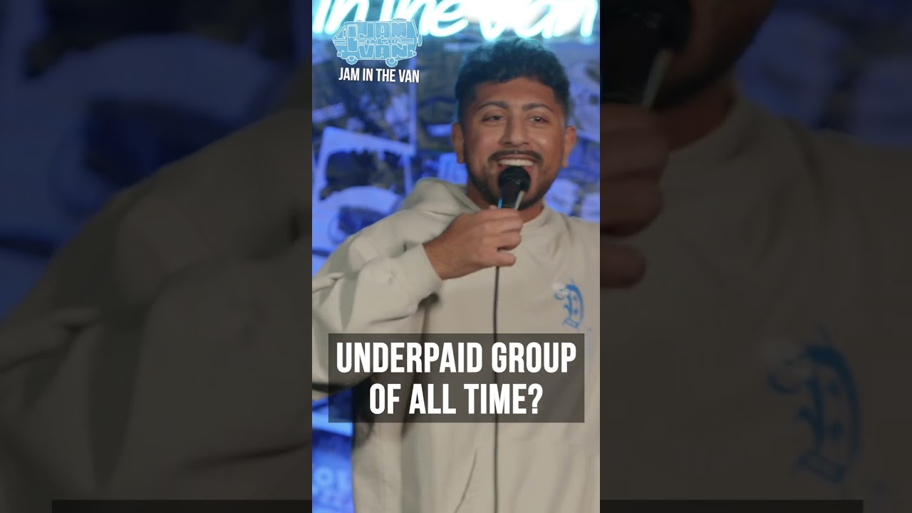 Pay our #teachers more so they can teach us to get paid more 🤣🎤: @vishnuakella #standup #comedy