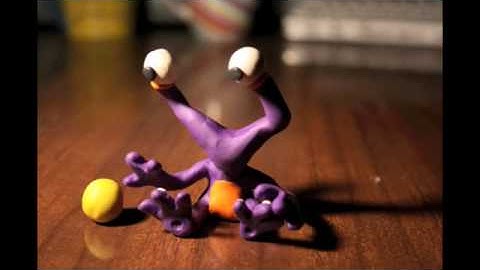 Bouncy ball and alien (5th claymation iv ever done)