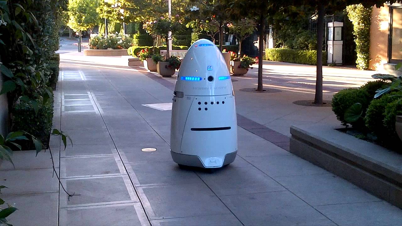 Robot on patrol at Stanford Shopping Center – Santa Cruz Sentinel