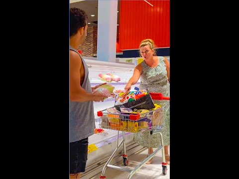Messing with People in the Grocery Store!
