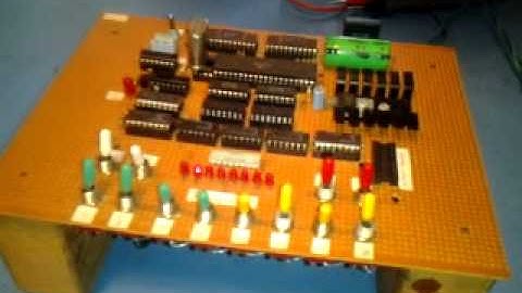 Classic 1976 design COSMAC ELF 1802 CPU Computer plays a tune