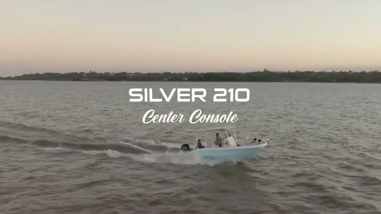 Lancha Silver 210 Consola Central, de 6.5 mts de eslora,  conoce sus características y comodidades!