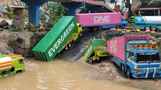 JOMPLANG DI TANJAKAN JALAN LICIN ‼️🔥 RC TRUK HINO JUMBO, FUSO SUPER GREAT BERMUATAN KONTAINER by rc komuniti 63,905 views 11 days ago 12 minutes, 2 seconds