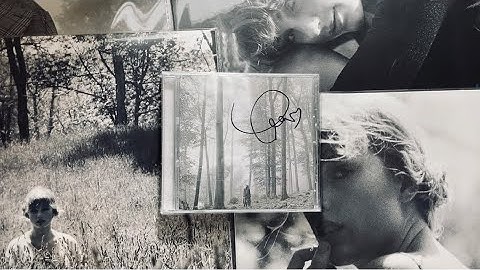 Taylor Swift Folklore Signed CD Unboxing 2020.