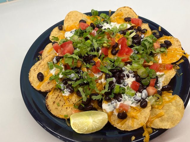 Easy Microwave Nachos - YouTube
