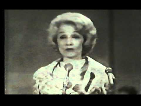 Marlene Dietrich UNICEF GALA 1962 " sag mir wo die...