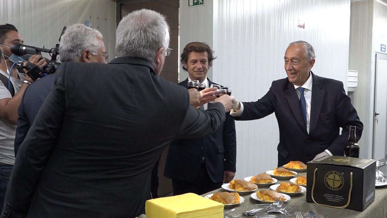 Passeio A Pe Pelo Centro Historico De Ovar Com Passagem No Pao De Lo De Ovar Cruz Youtube