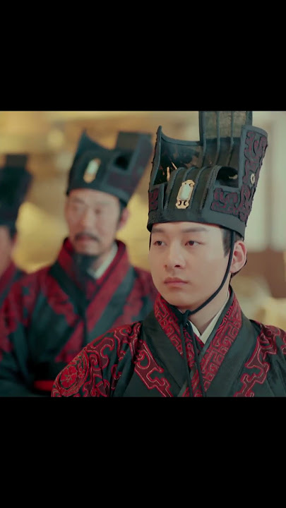 The King danced in front of all the officials!  #kingisnoteasy #drama #shorts #cdrama #白鹿 #bailu
