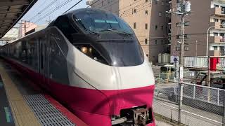 天王台駅1番線ホーム　E657系特急ひたち・ときわ　リバイバルカラー(紅)