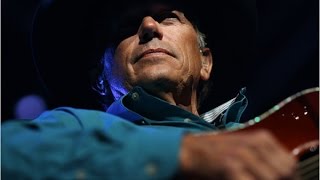 Watch George Strait Easy As You Go video