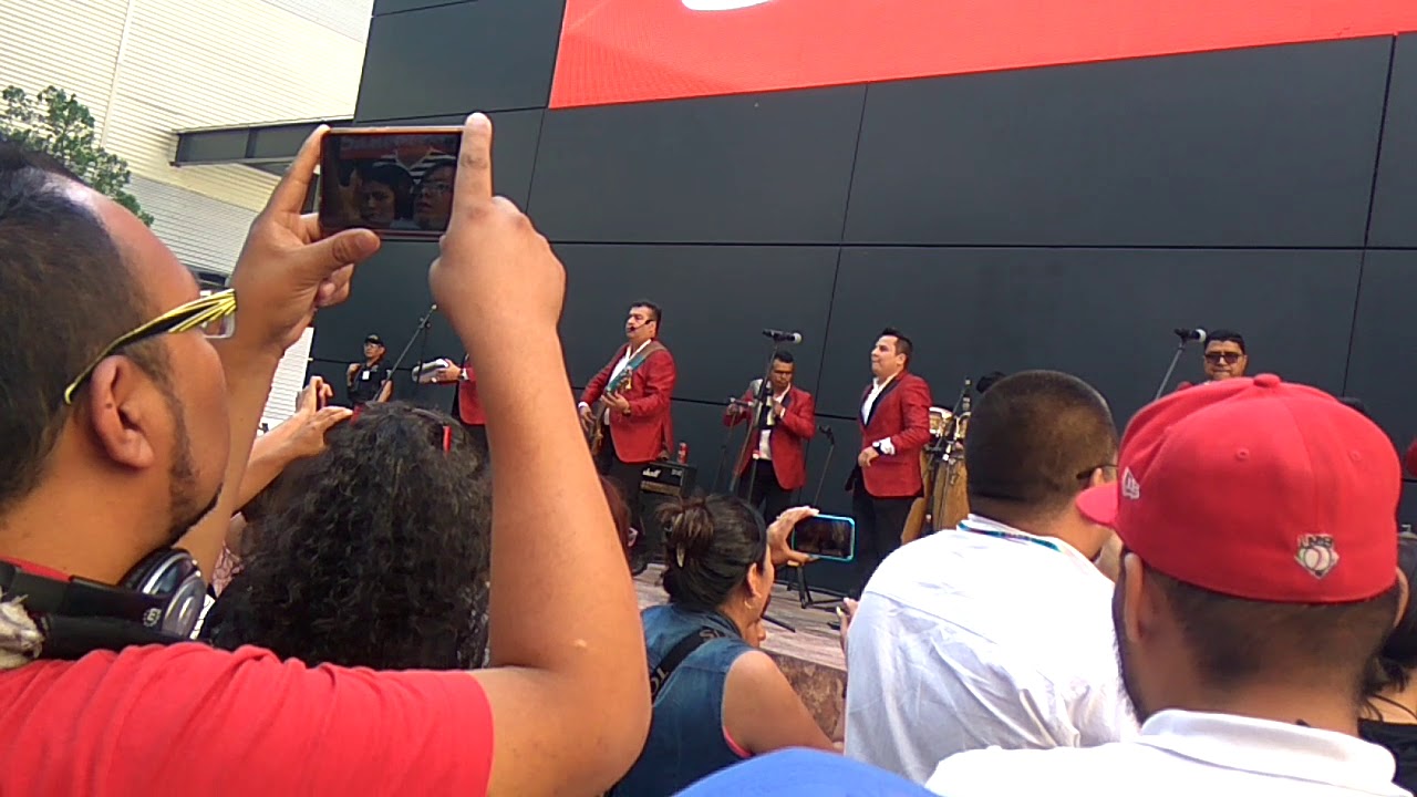 Aaron Y Su Grupo Ilusi n Destilando Amor En Vivo YouTube