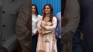 Download Lagu SHAHRUKHKHAN SIR MEET WITH♥️FAMILY👭AND WITH GF♥️KAJOLDEVGAN ON THE STAGE💥 4K WHATSAP ❤️ STATUS 💥🔥 MP3