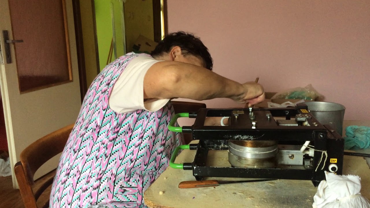 Making oplatky/oblatky, Slovak Christmas wafers