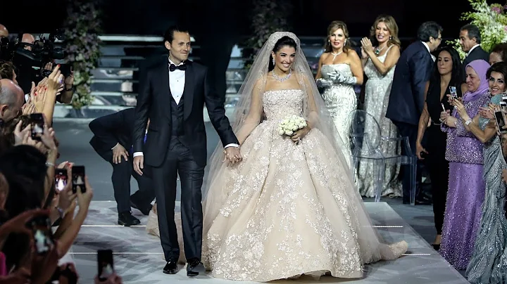 Watch This Bride Getting Ready With Elie Saab Himself Before Her Entrance !