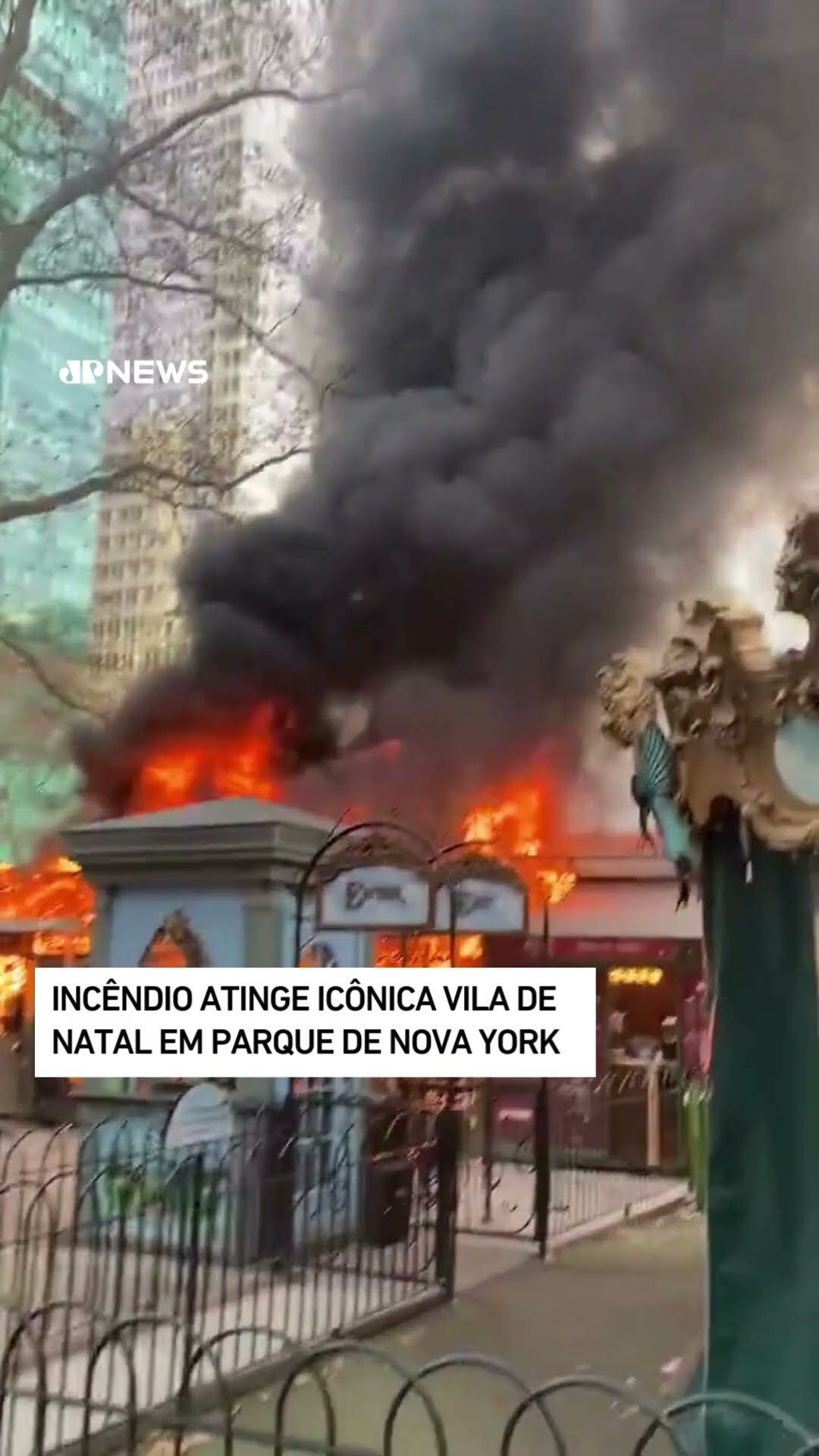 Incêndio atinge icônica vila de Natal em parque de Nova York